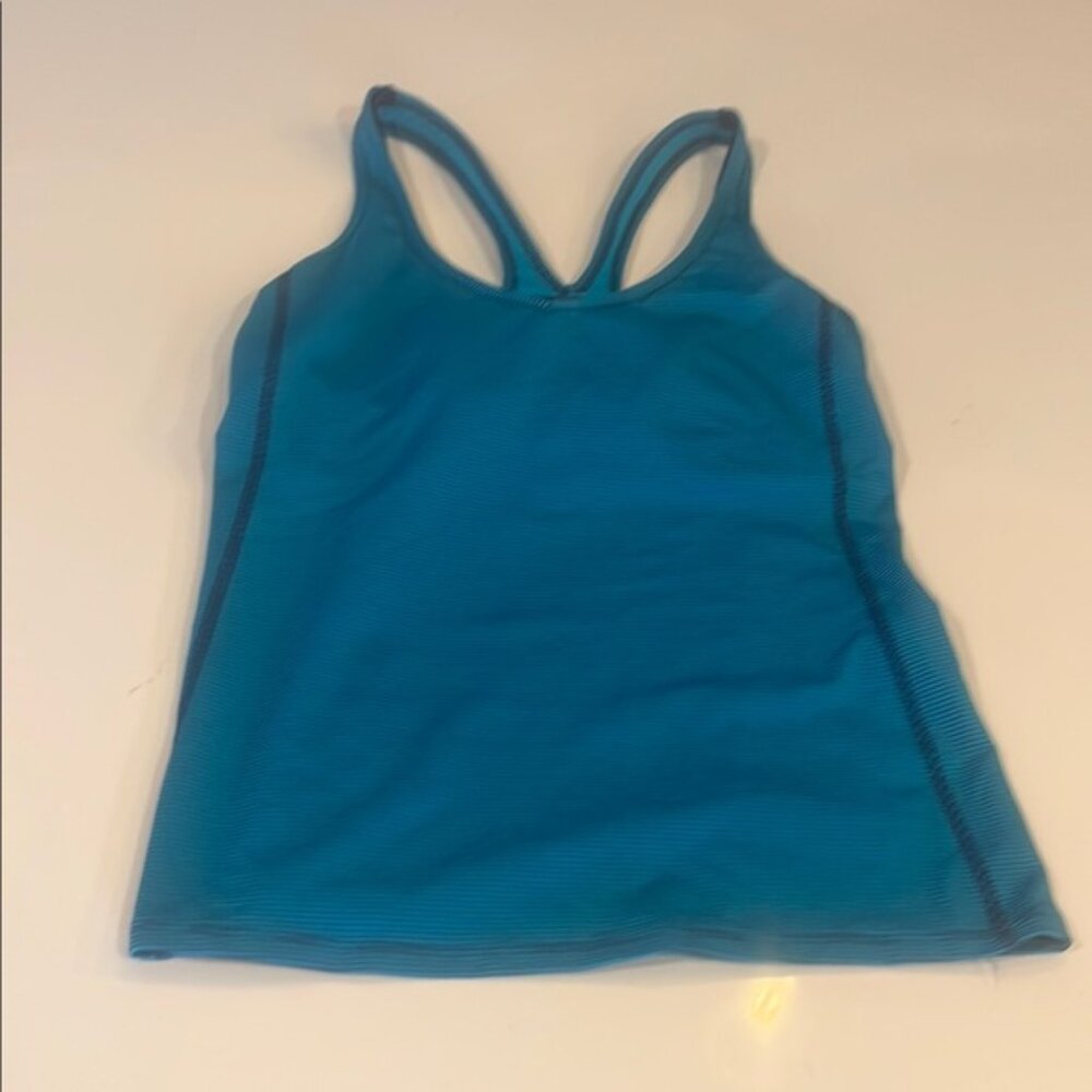 Lucy Workout Top Sz S built in adjustable bra